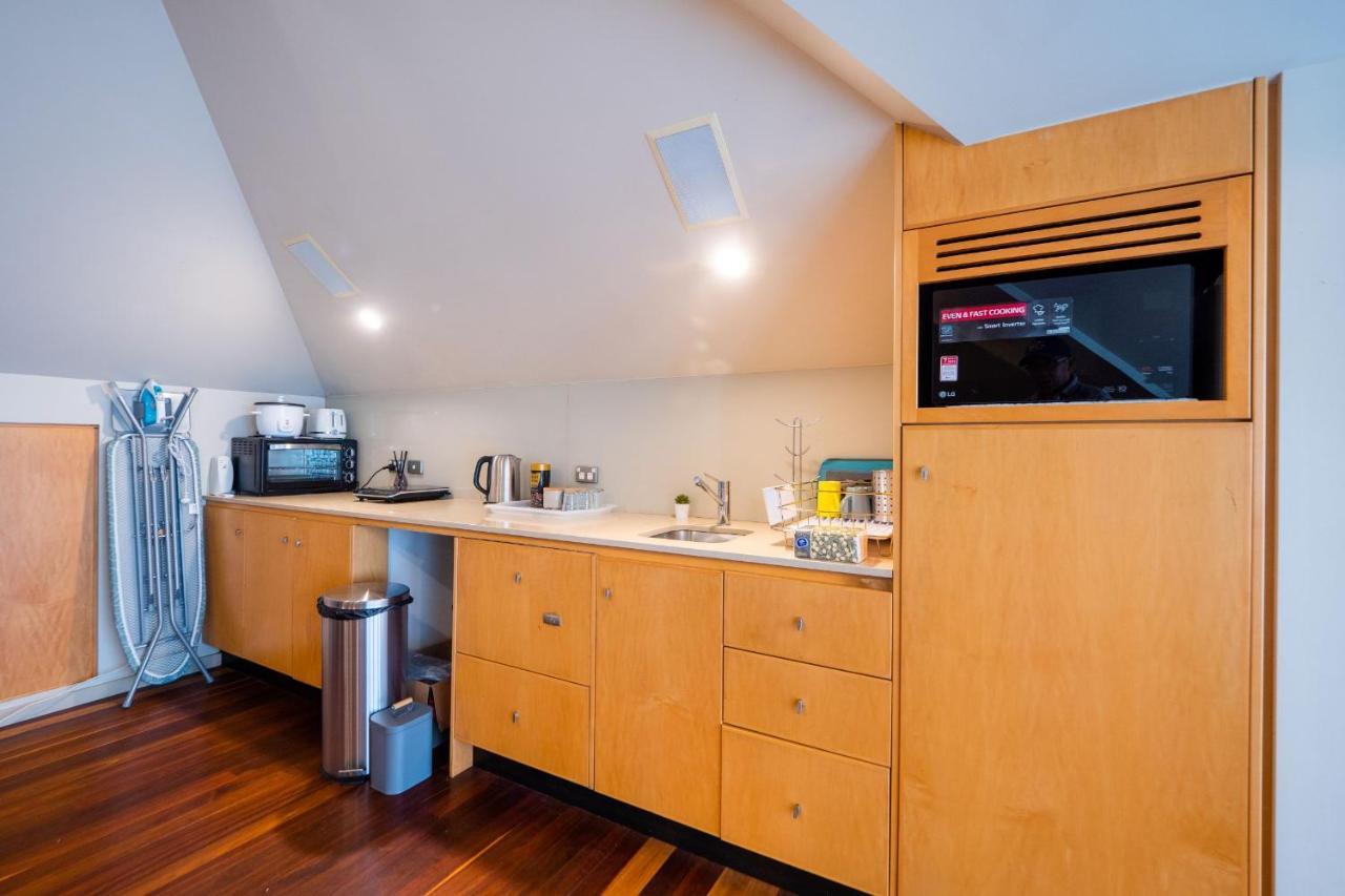 Quiet Private Studio In Strathfield With Kitchenette And Private Bathroom 3Min To Station Sleeps 6 Sídney Exterior foto